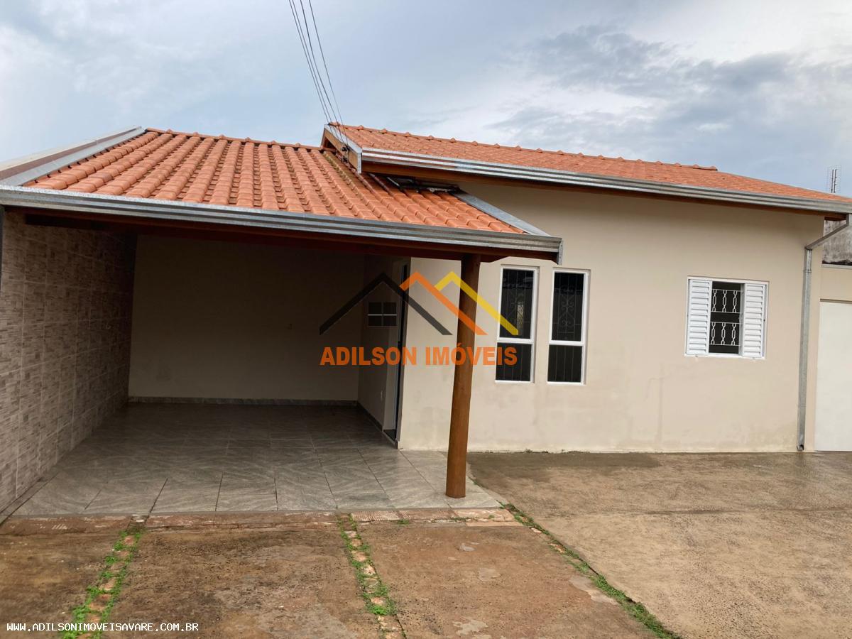 Casa à venda com 2 quartos, 401m² - Foto 1