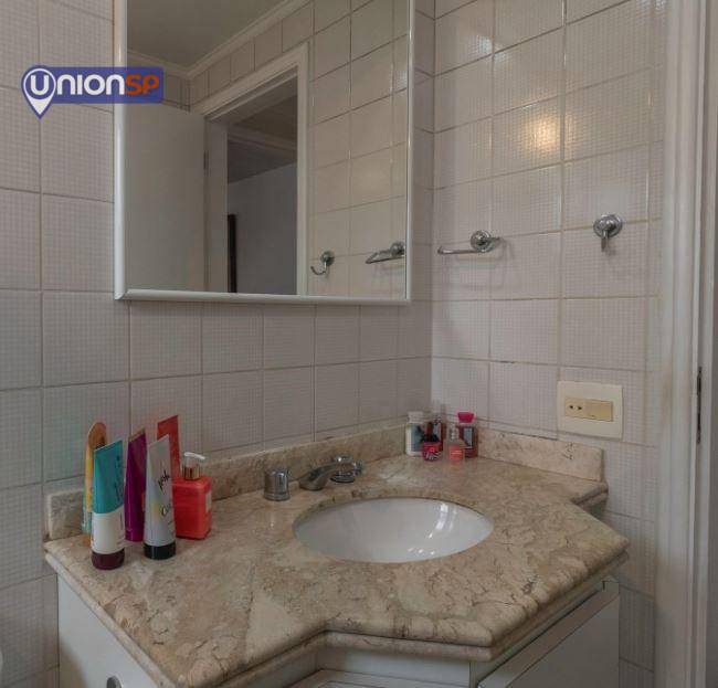 Apartamento à venda com 3 quartos, 120m² - Foto 15