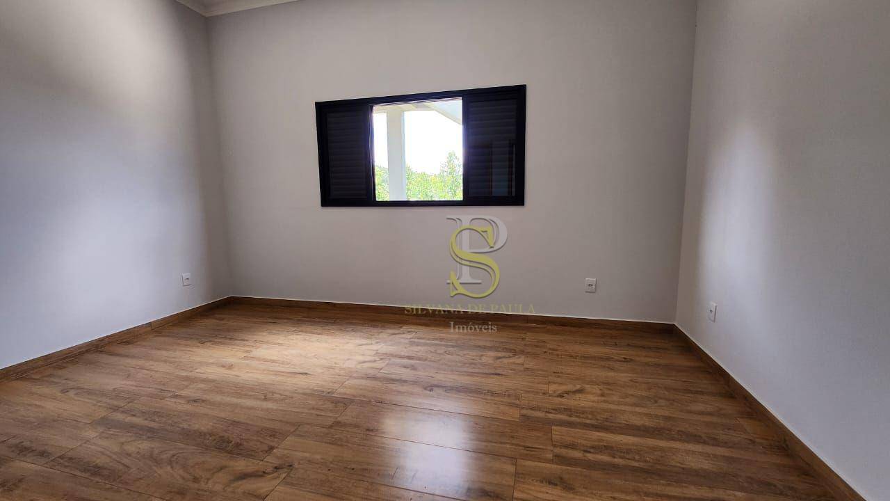 Casa à venda com 3 quartos, 237m² - Foto 26