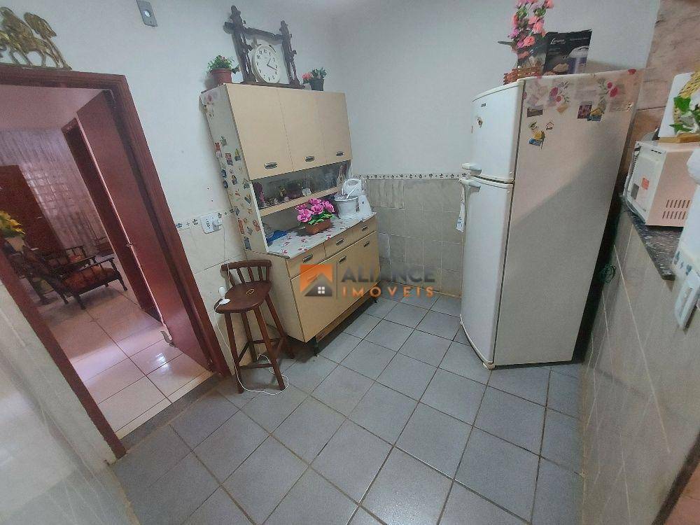 Casa à venda com 3 quartos, 123m² - Foto 19