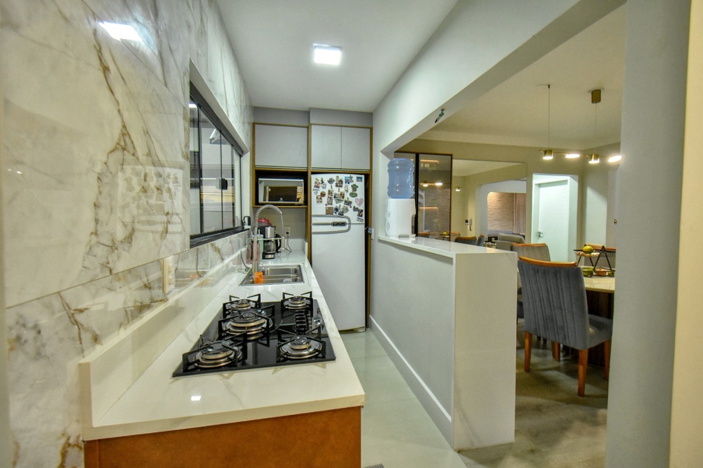 Casa à venda com 3 quartos, 150m² - Foto 8
