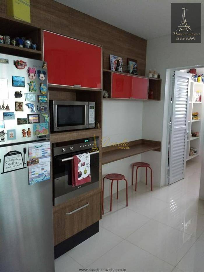 Casa de Condomínio à venda com 3 quartos, 210m² - Foto 23