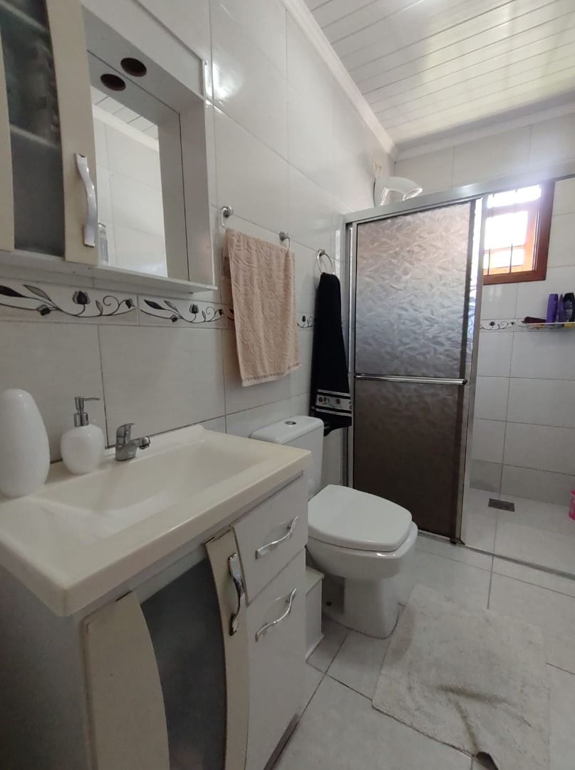 Casa à venda com 3 quartos, 121m² - Foto 11