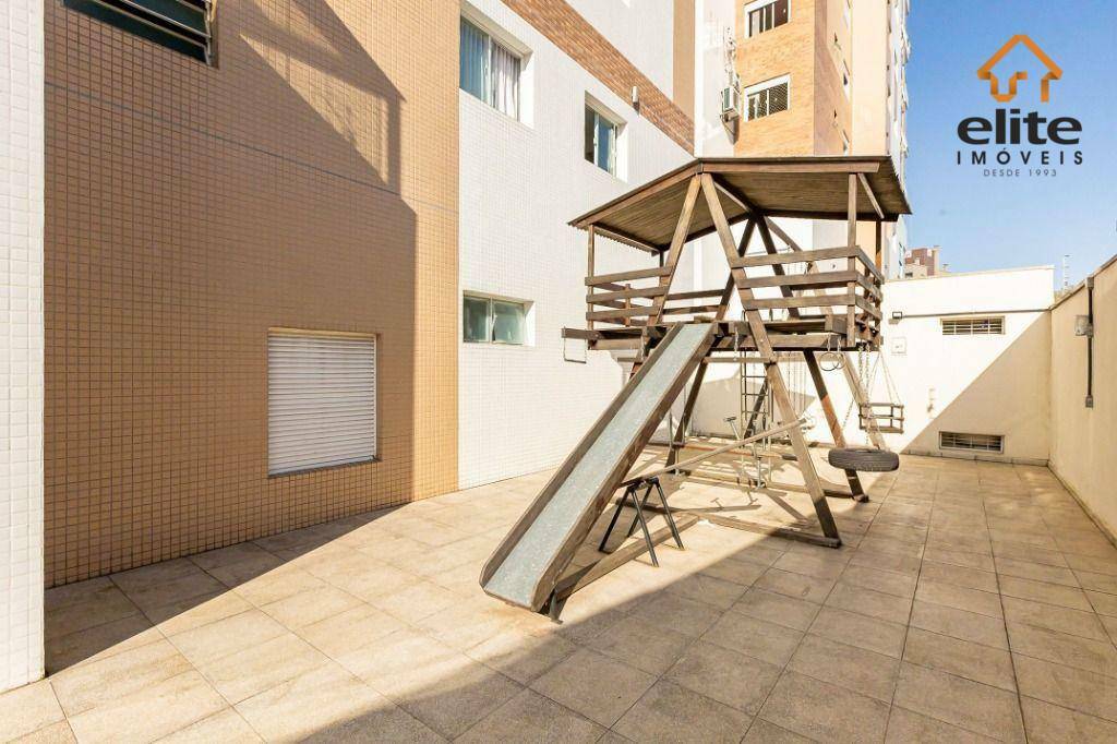 Apartamento para alugar com 3 quartos, 151m² - Foto 13