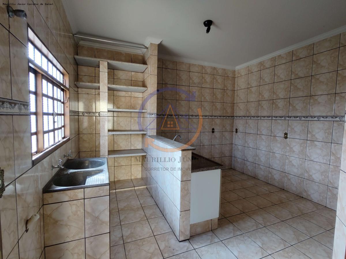 Casa à venda com 3 quartos, 242m² - Foto 17