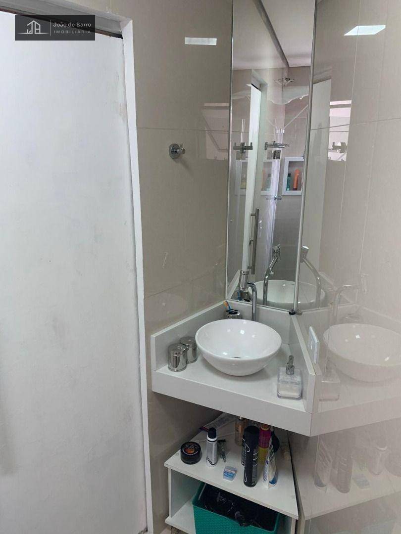 Sobrado à venda com 2 quartos, 117M2 - Foto 18