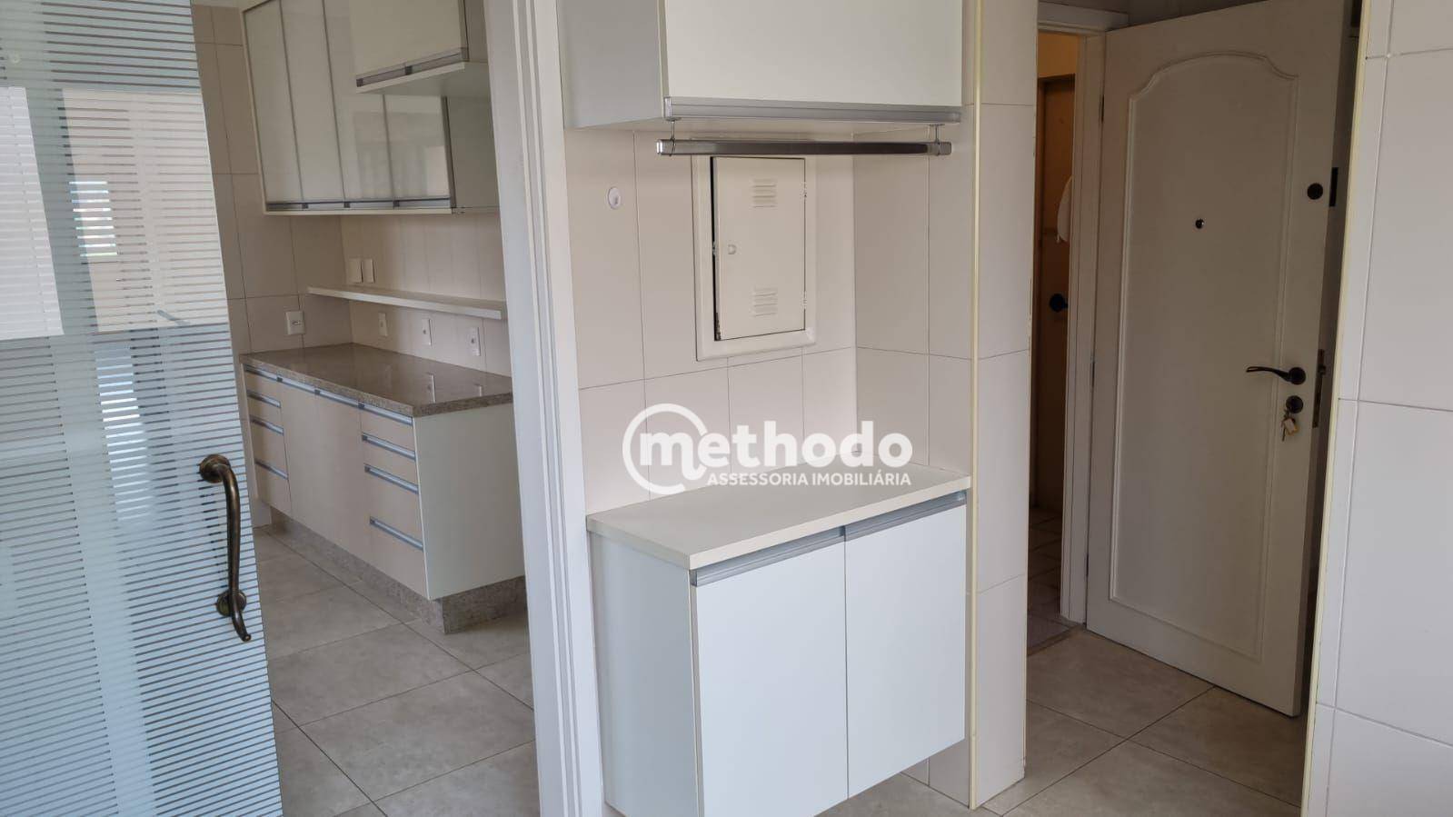 Apartamento à venda com 4 quartos, 226m² - Foto 13