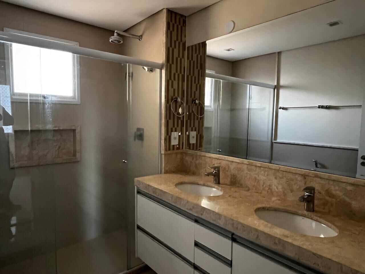 Apartamento à venda com 3 quartos, 125m² - Foto 15