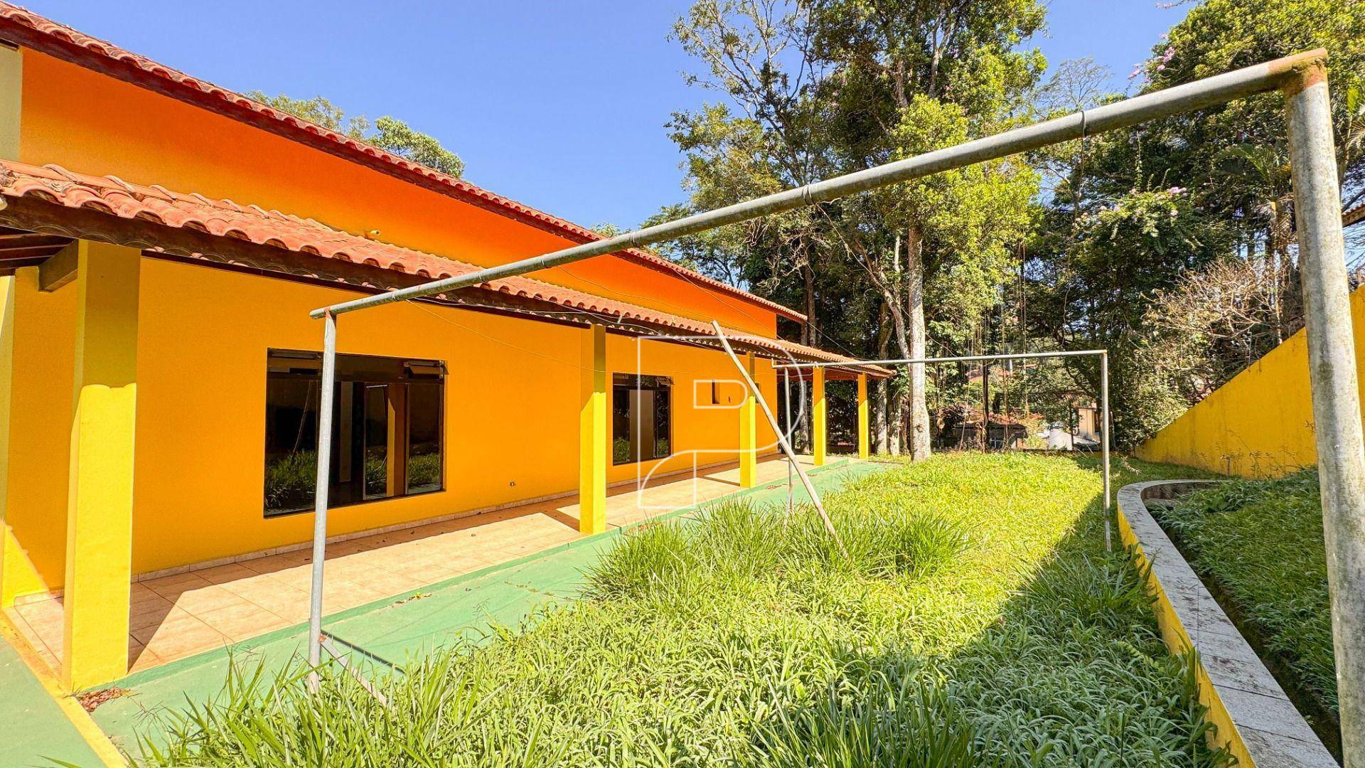 Casa à venda e aluguel com 3 quartos, 341m² - Foto 14
