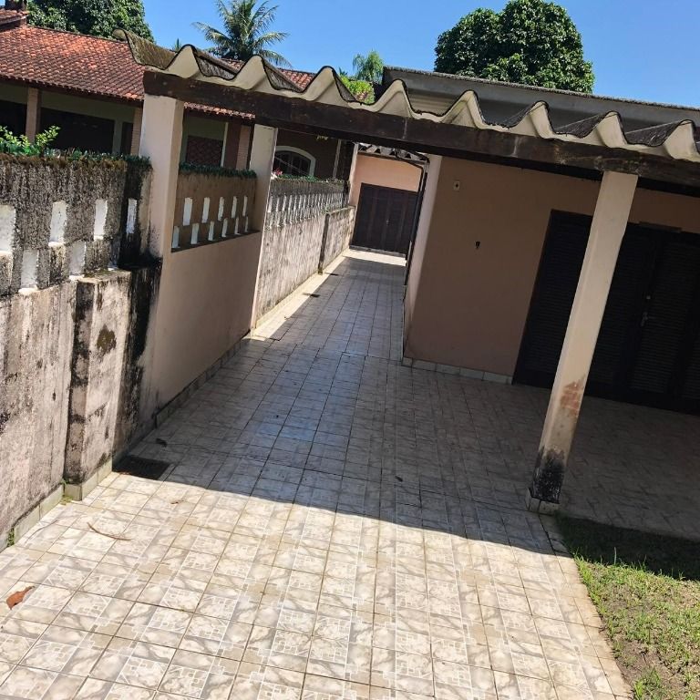 Casa à venda com 3 quartos, 234m² - Foto 12