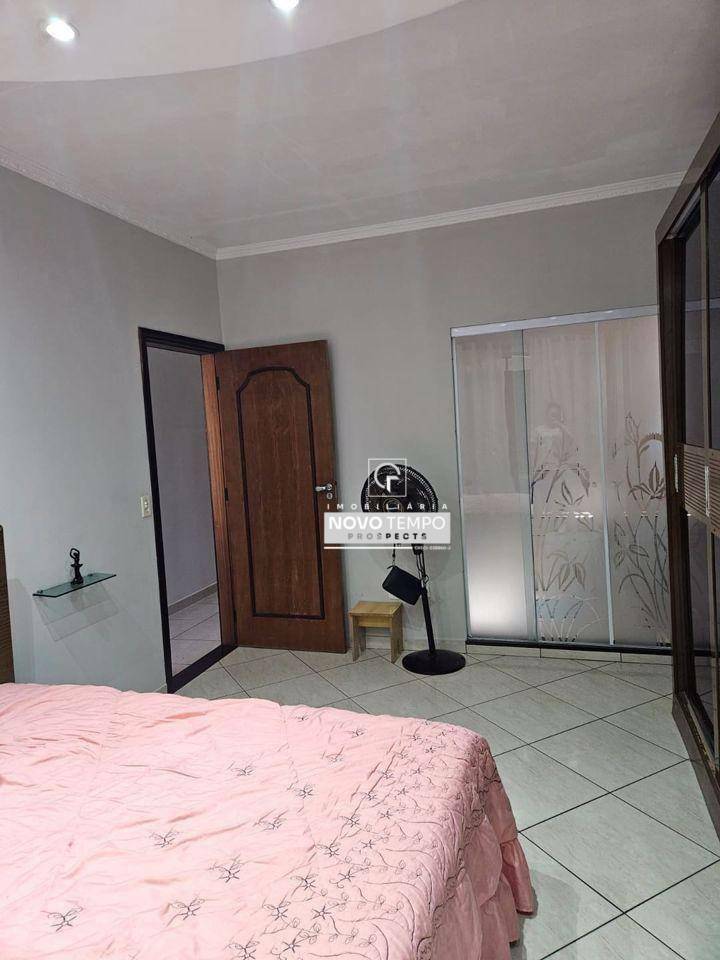 Casa à venda com 3 quartos, 200m² - Foto 8