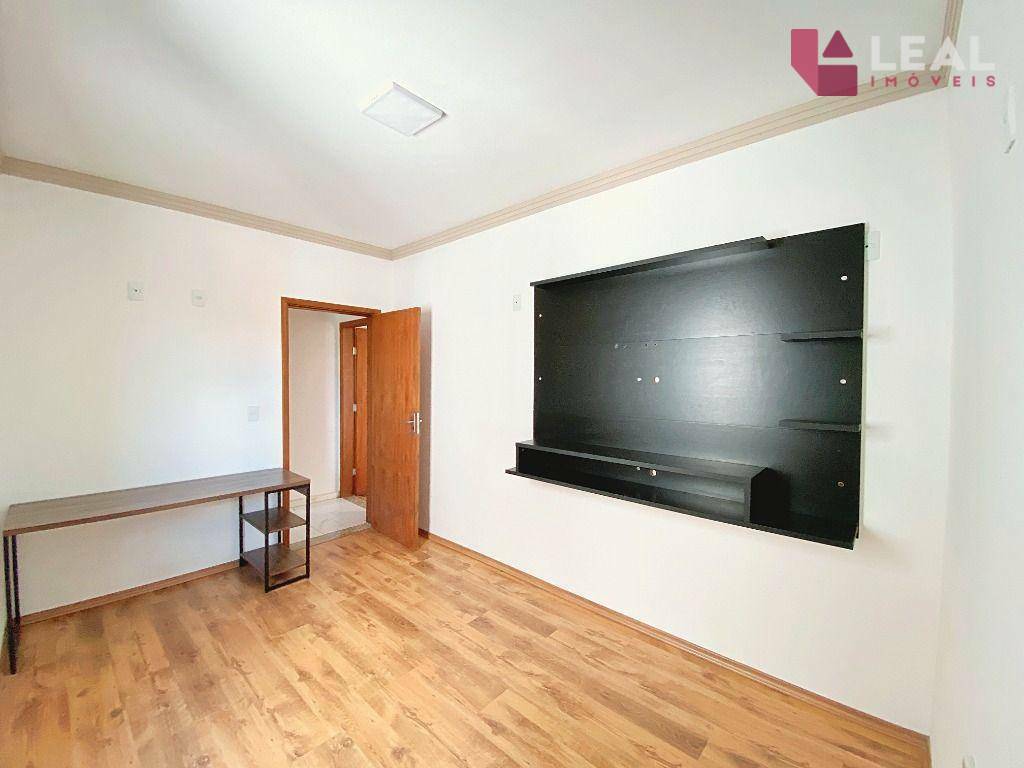 Apartamento para alugar com 2 quartos, 74m² - Foto 13