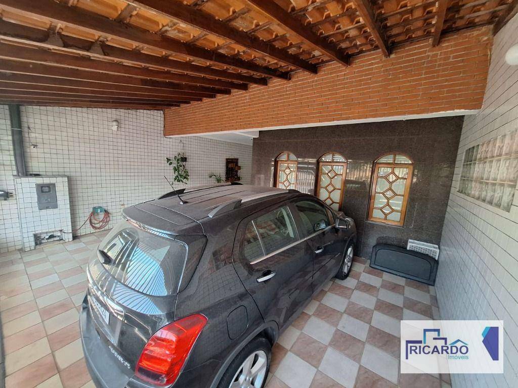 Sobrado à venda com 5 quartos, 380m² - Foto 2