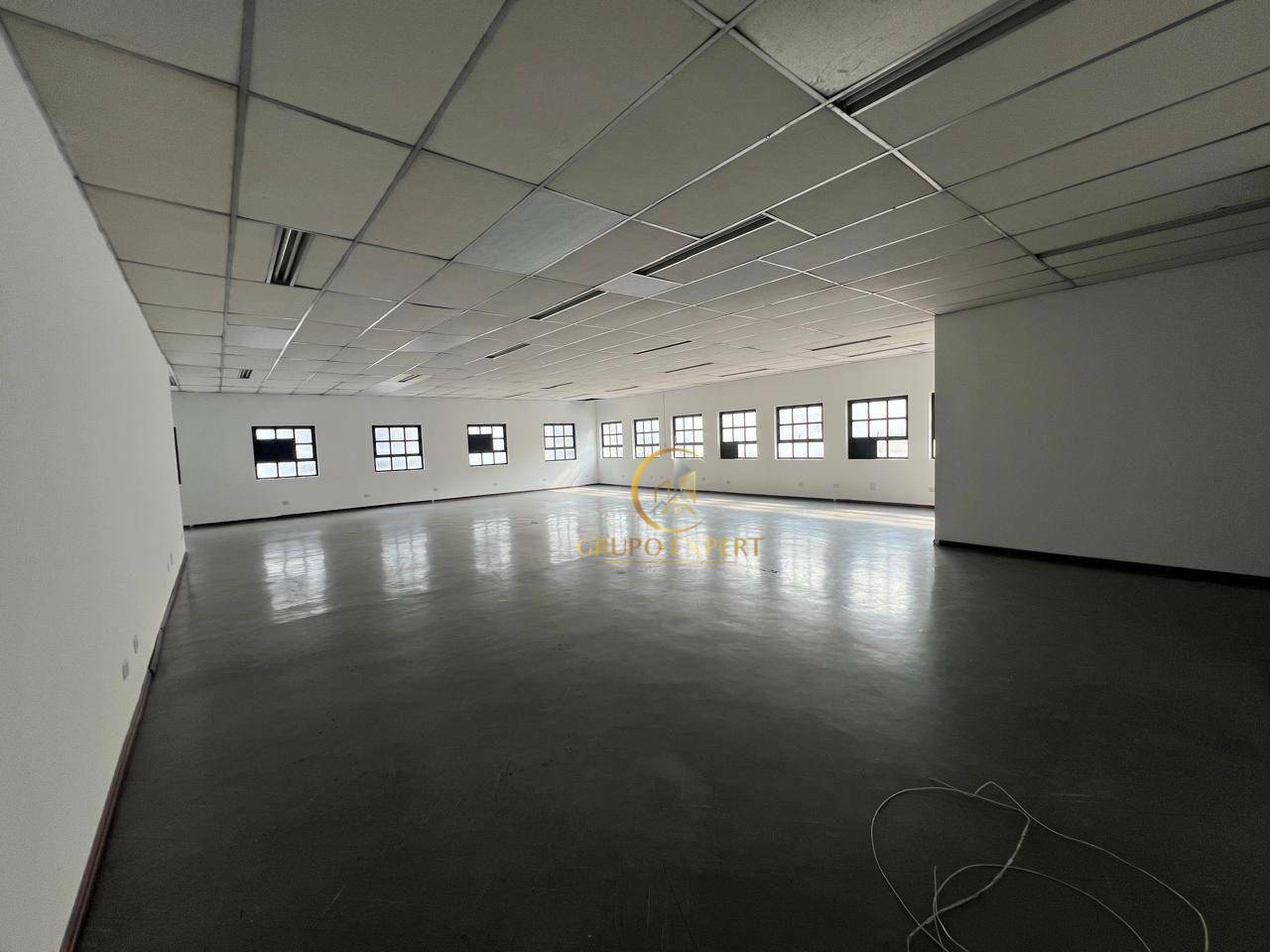 Prédio Inteiro para alugar, 600m² - Foto 2