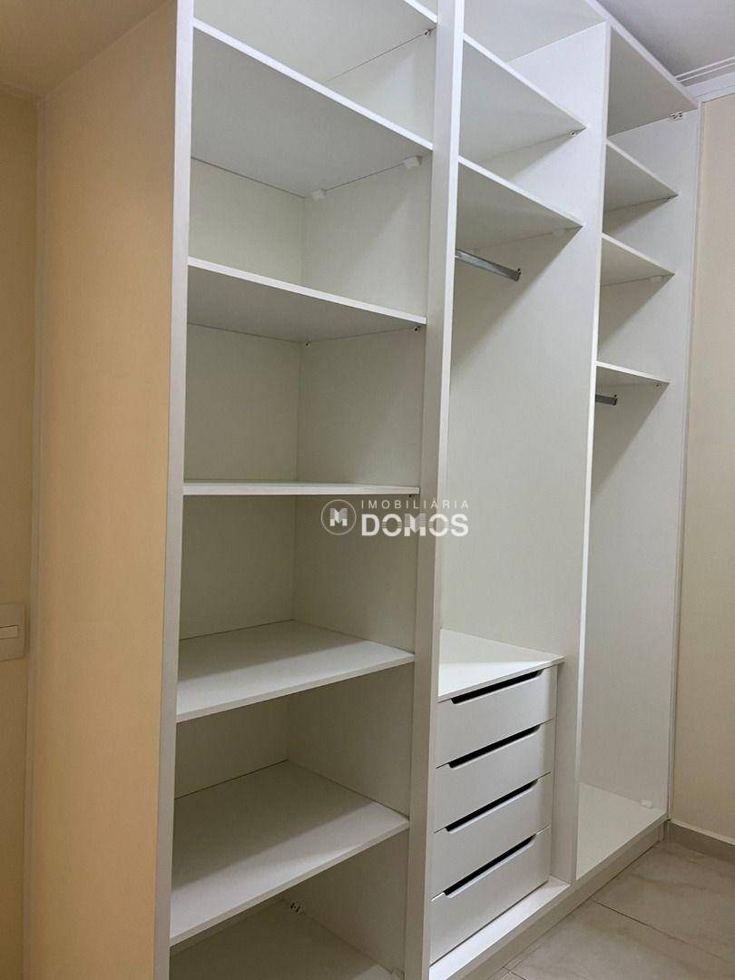 Casa para alugar com 3 quartos, 217m² - Foto 14