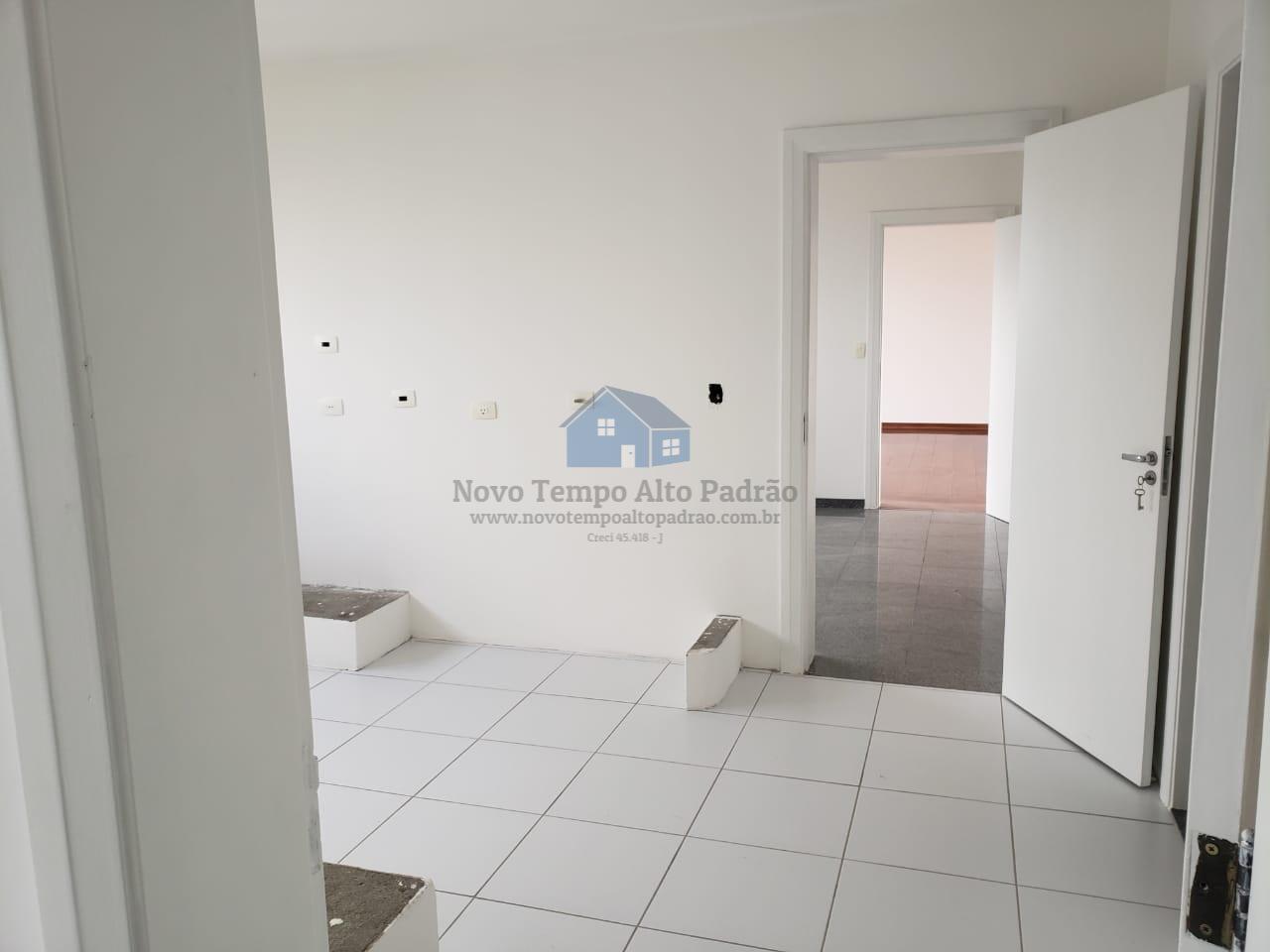 Sobrado à venda com 6 quartos, 647m² - Foto 30