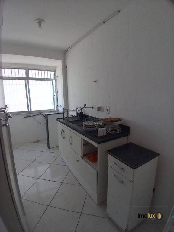 Apartamento à venda com 2 quartos, 56m² - Foto 10