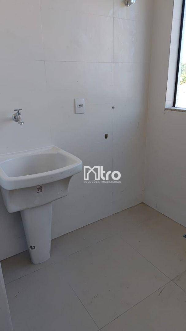 Apartamento à venda com 2 quartos, 70m² - Foto 5