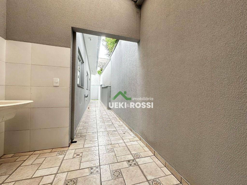 Casa à venda com 3 quartos, 70m² - Foto 9