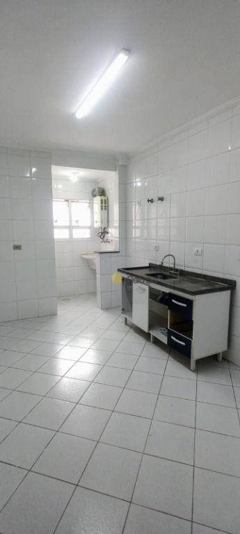 Apartamento à venda com 3 quartos, 92m² - Foto 4