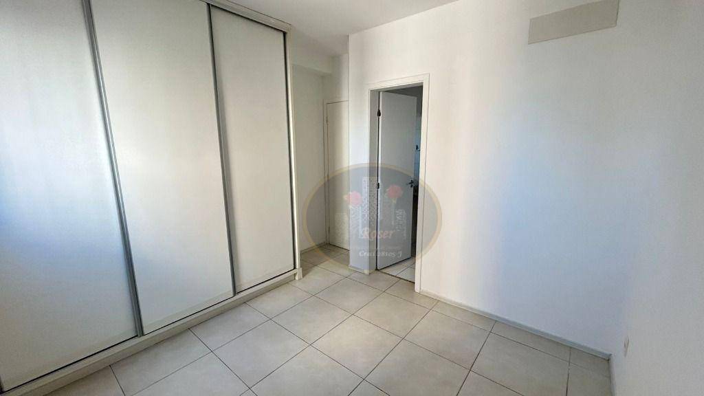 Apartamento para alugar com 3 quartos, 93m² - Foto 4