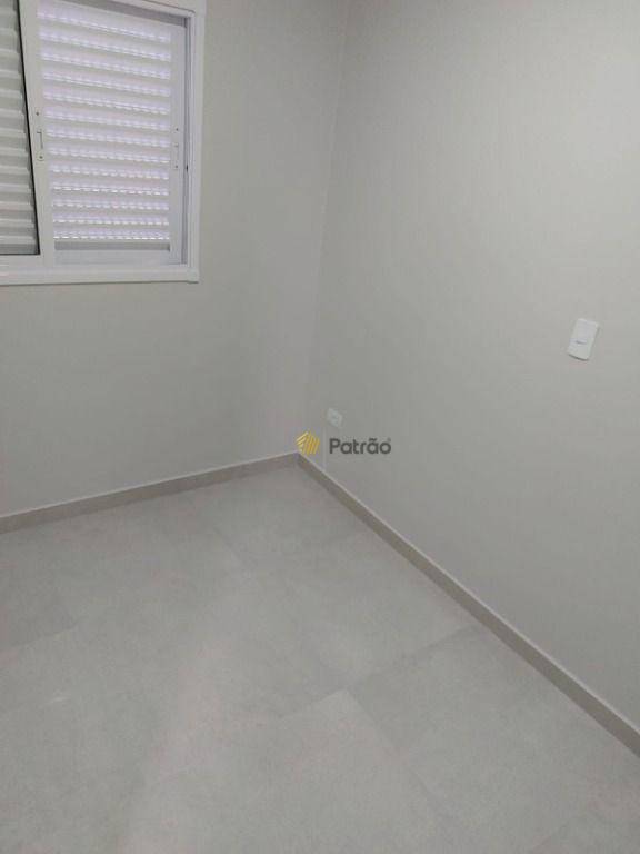 Cobertura à venda com 2 quartos, 80m² - Foto 4