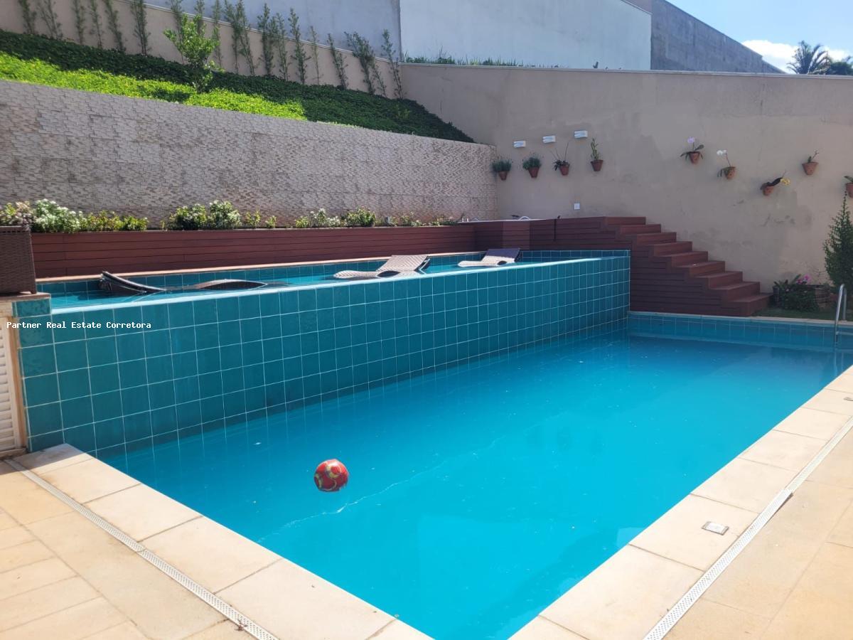 Casa de Condomínio à venda com 3 quartos, 560m² - Foto 32