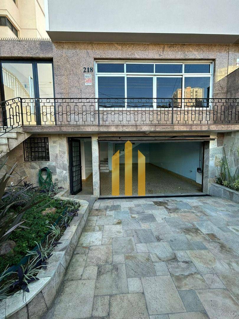 Sobrado à venda e aluguel com 3 quartos, 240m² - Foto 10