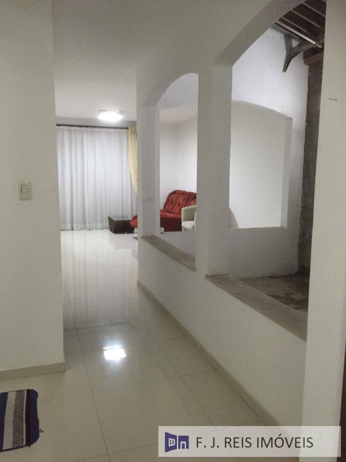 Casa à venda com 4 quartos, 550m² - Foto 6