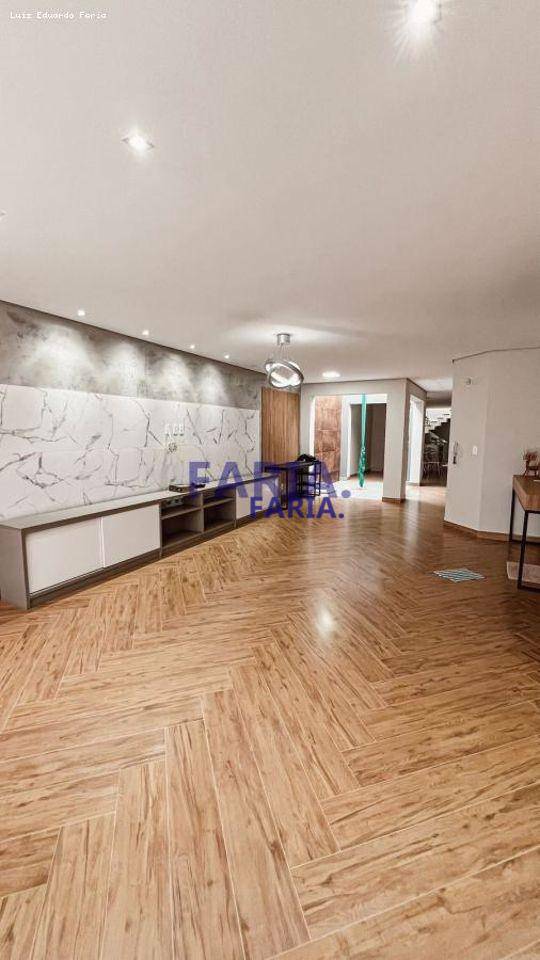 Casa à venda com 3 quartos, 250m² - Foto 6