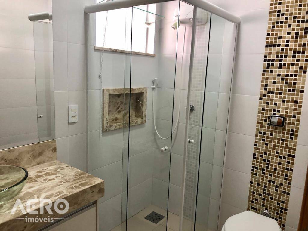 Casa para alugar com 3 quartos, 130m² - Foto 11