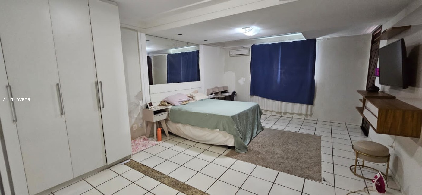 Casa para alugar com 4 quartos, 373m² - Foto 11