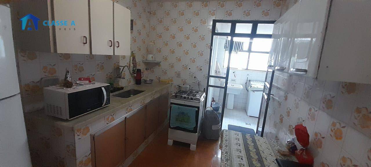 Apartamento à venda com 3 quartos, 135m² - Foto 6