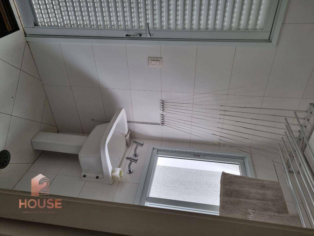 Casa de Condomínio à venda e aluguel com 4 quartos, 300m² - Foto 25