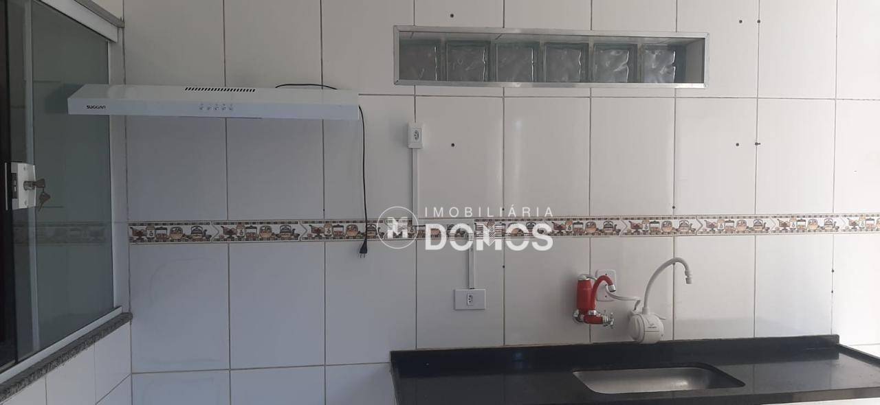 Casa à venda com 3 quartos, 136m² - Foto 9