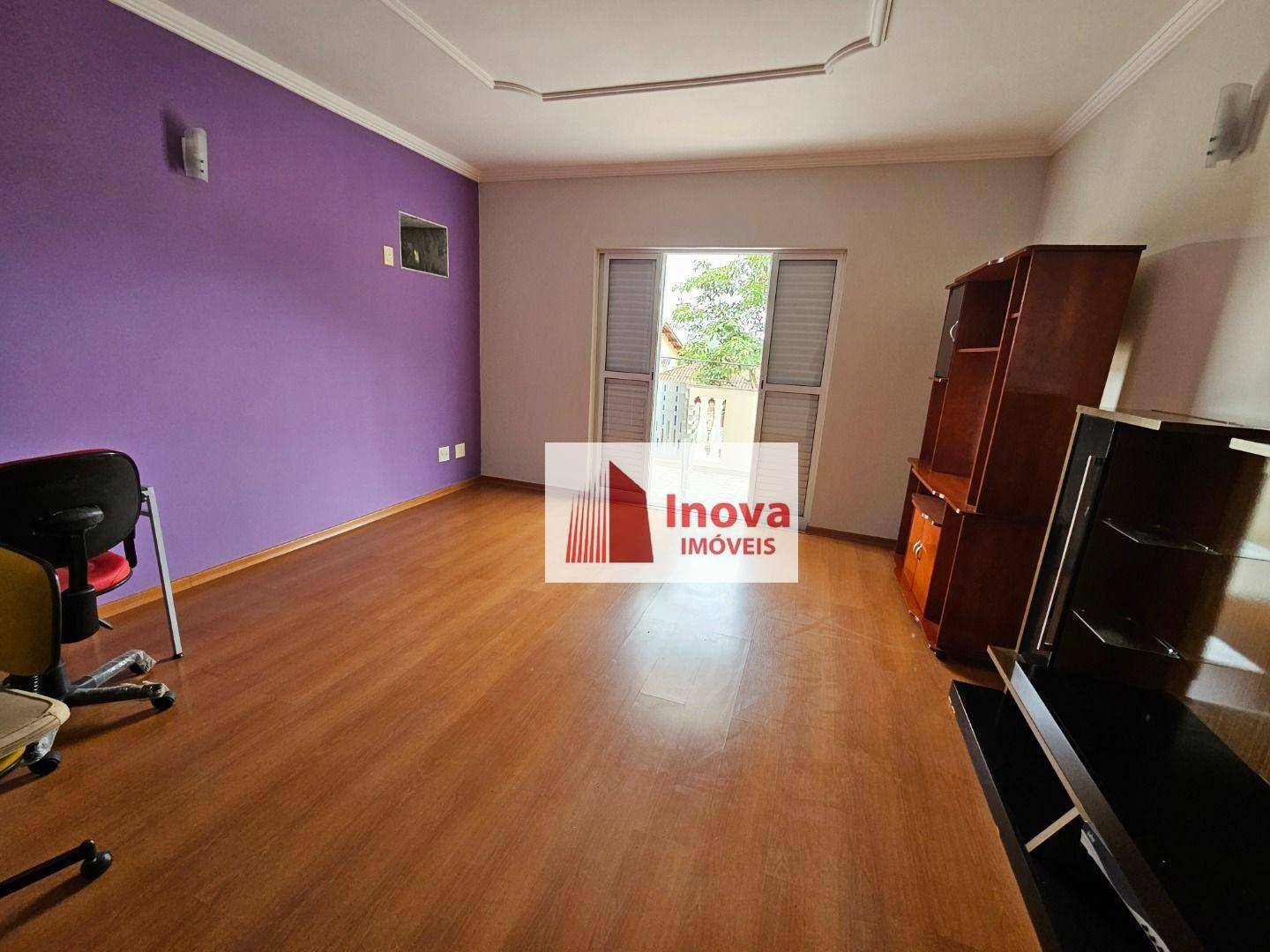 Casa para alugar com 4 quartos, 220m² - Foto 38