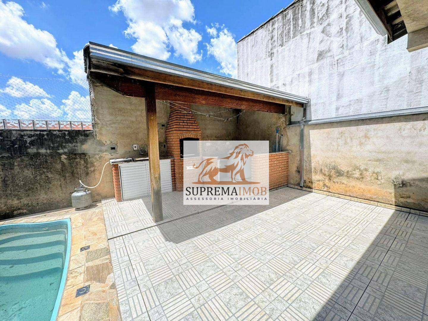 Casa à venda com 3 quartos, 160m² - Foto 4