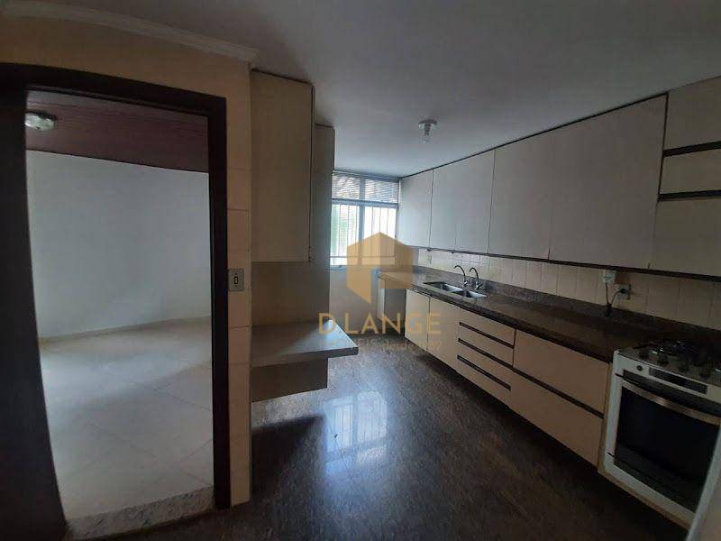 Apartamento à venda com 3 quartos, 212m² - Foto 9