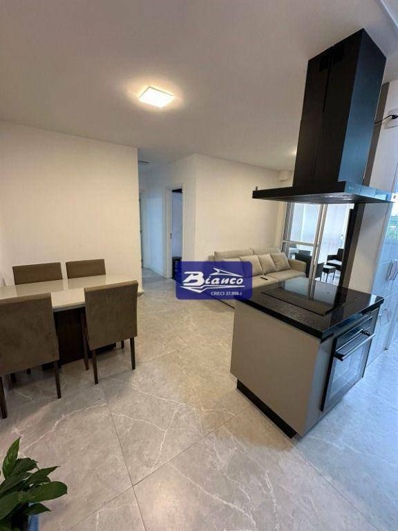 Apartamento à venda com 2 quartos, 68m² - Foto 5