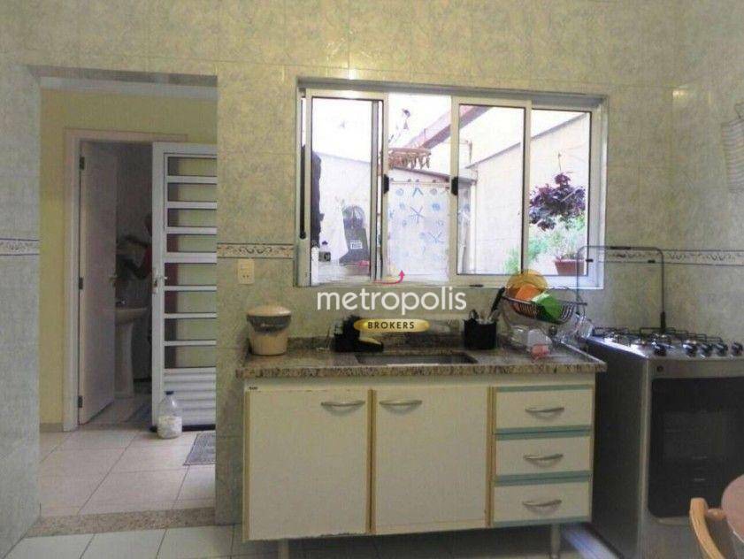 Sobrado à venda com 3 quartos, 261m² - Foto 2