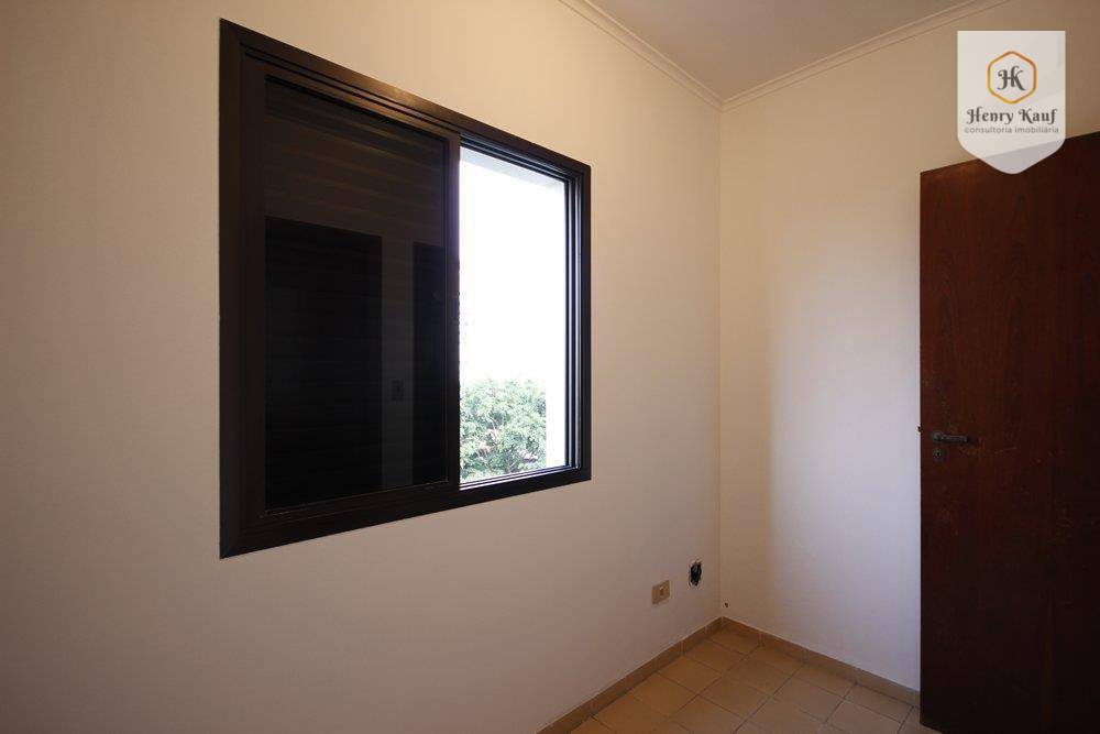 Apartamento à venda com 4 quartos, 218m² - Foto 8