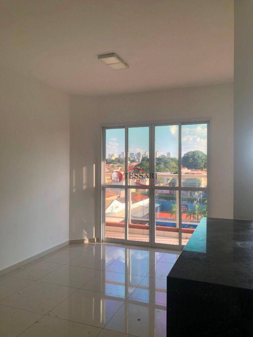 Apartamento à venda com 2 quartos, 70m² - Foto 2