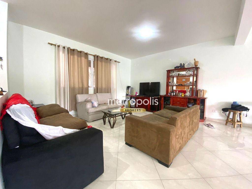 Sobrado à venda com 4 quartos, 150m² - Foto 1