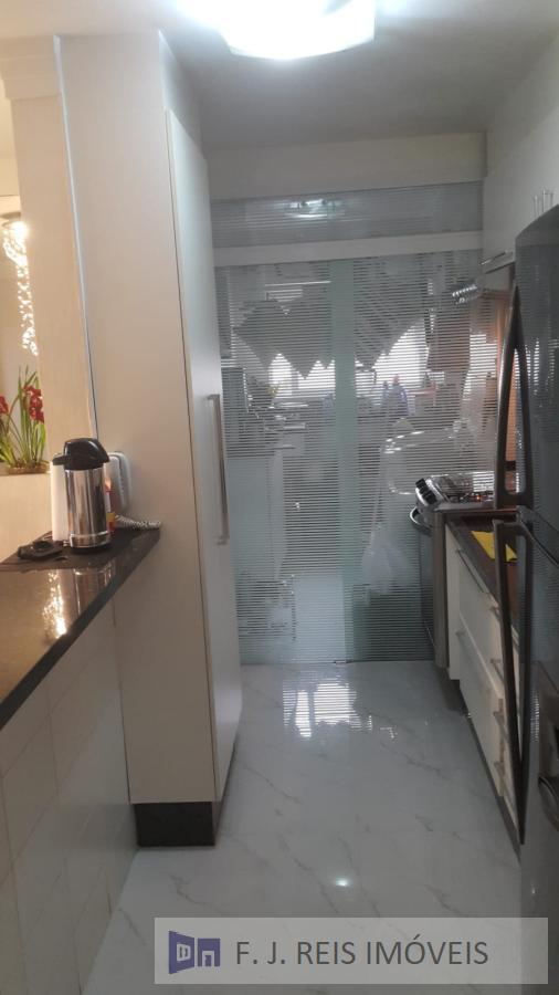 Apartamento à venda com 3 quartos, 103m² - Foto 9