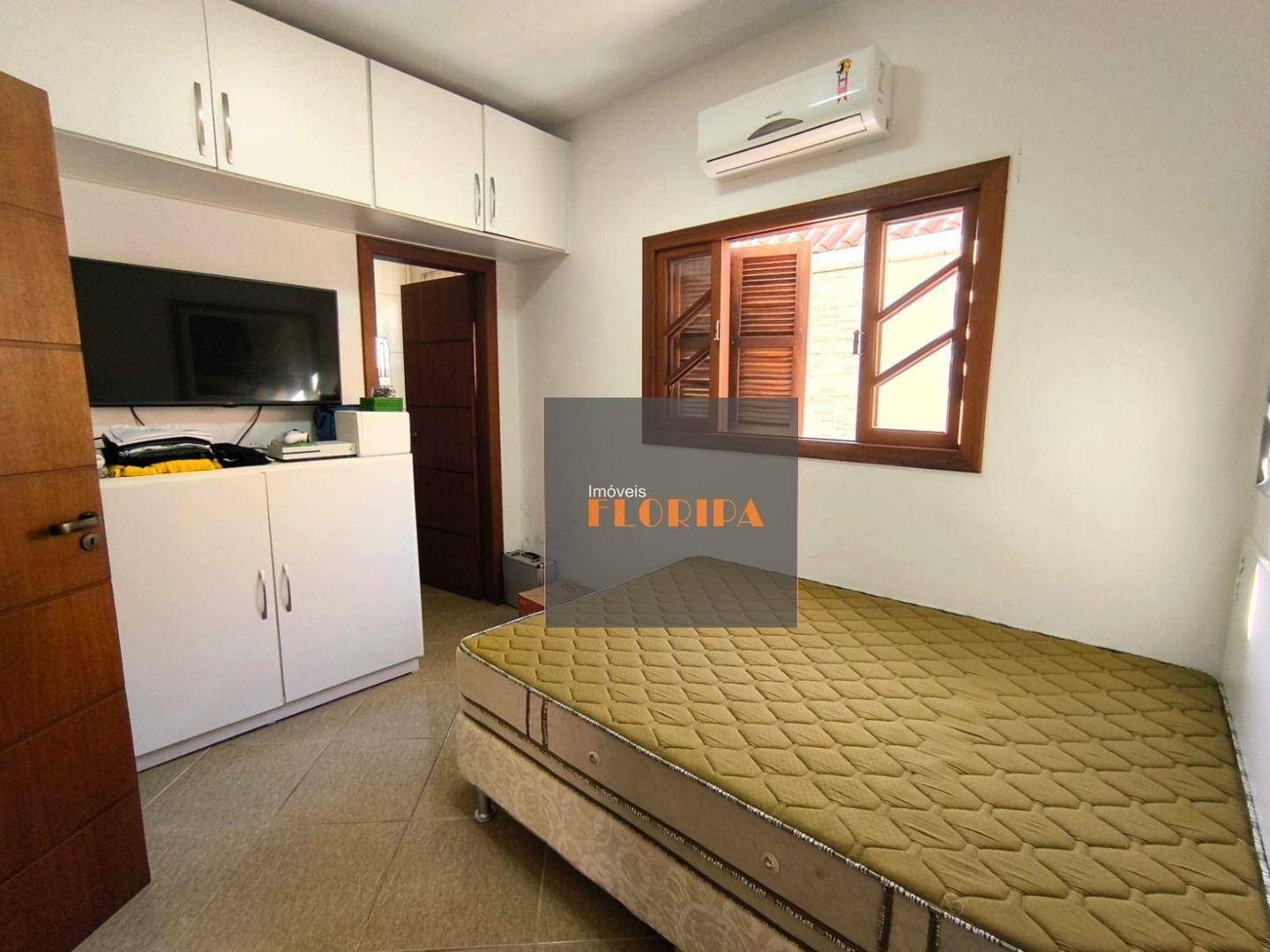 Casa à venda com 4 quartos, 200m² - Foto 13