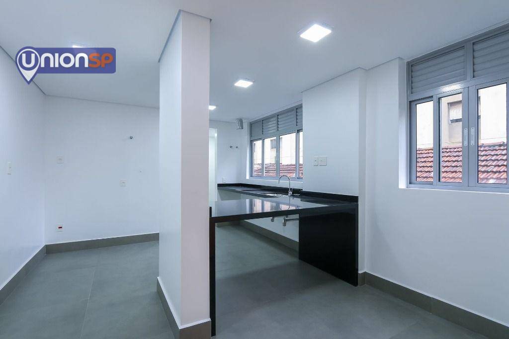 Apartamento à venda com 3 quartos, 198m² - Foto 17