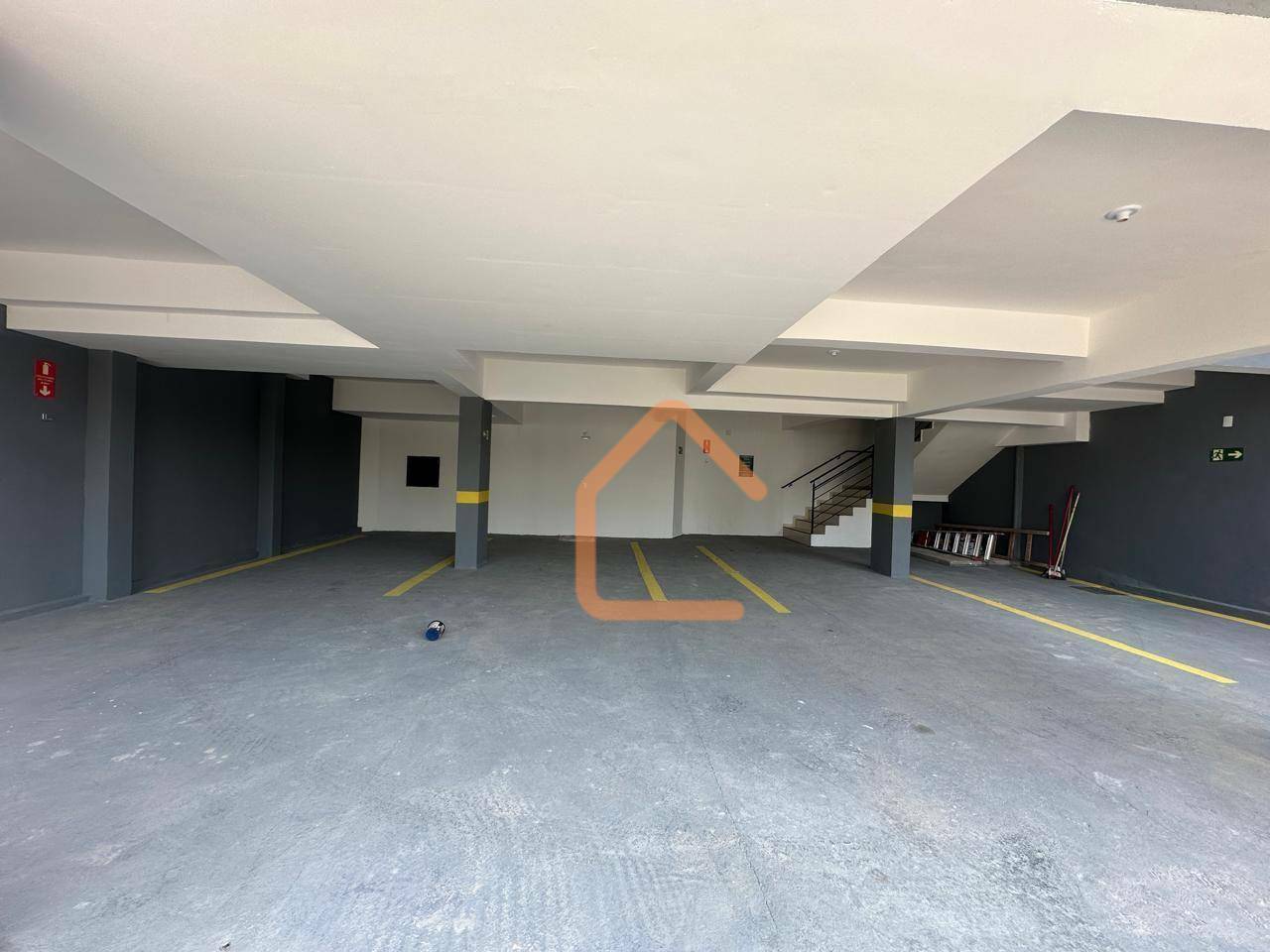 Apartamento à venda com 2 quartos, 60m² - Foto 7
