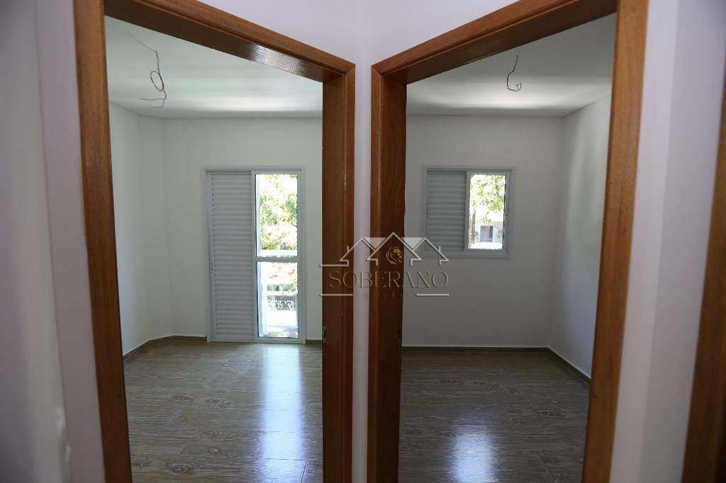 Cobertura à venda com 2 quartos, 80m² - Foto 4