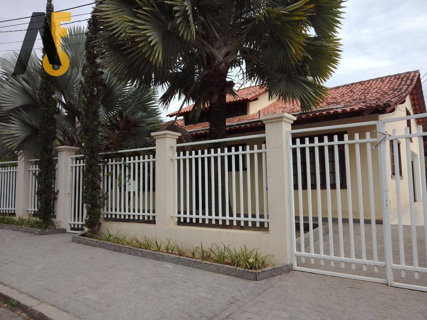 Casa de Condomínio à venda com 5 quartos, 715m² - Foto 2