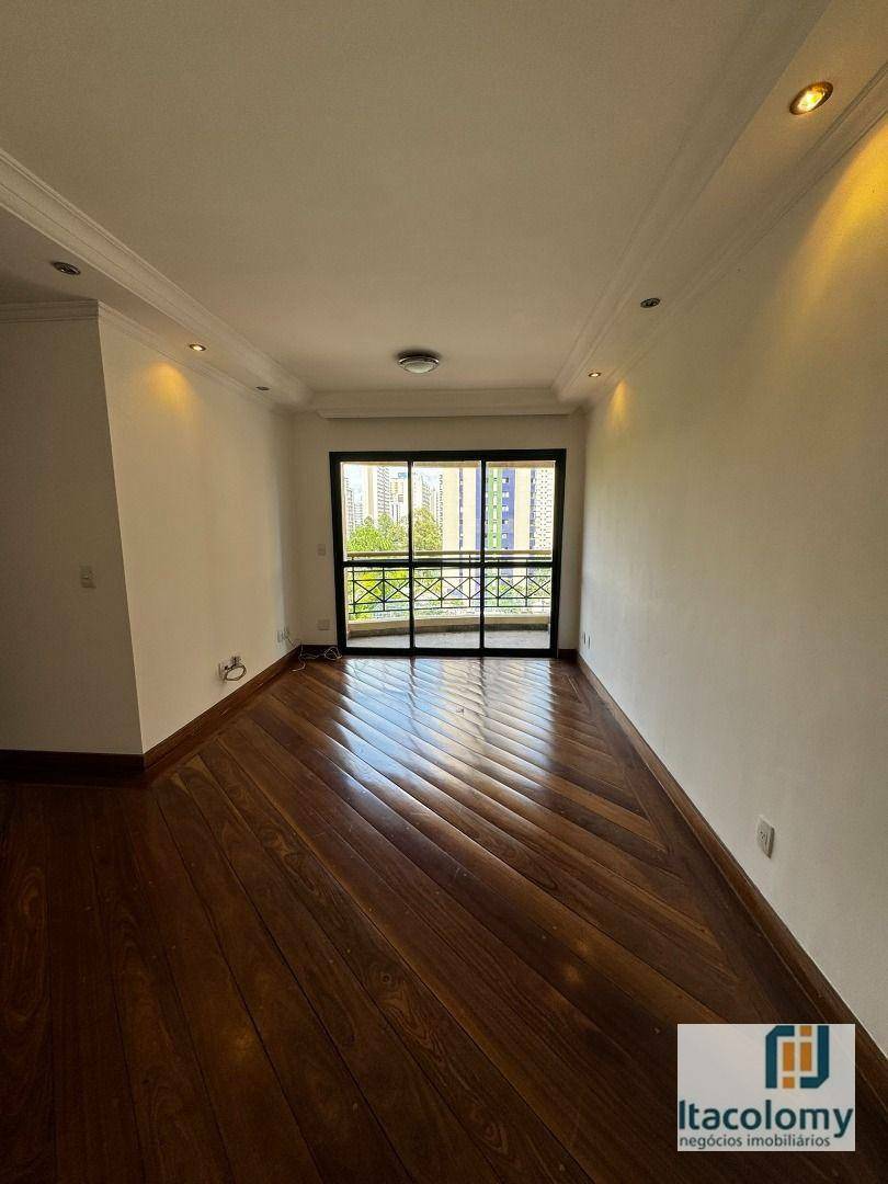 Apartamento para alugar com 3 quartos, 94m² - Foto 2